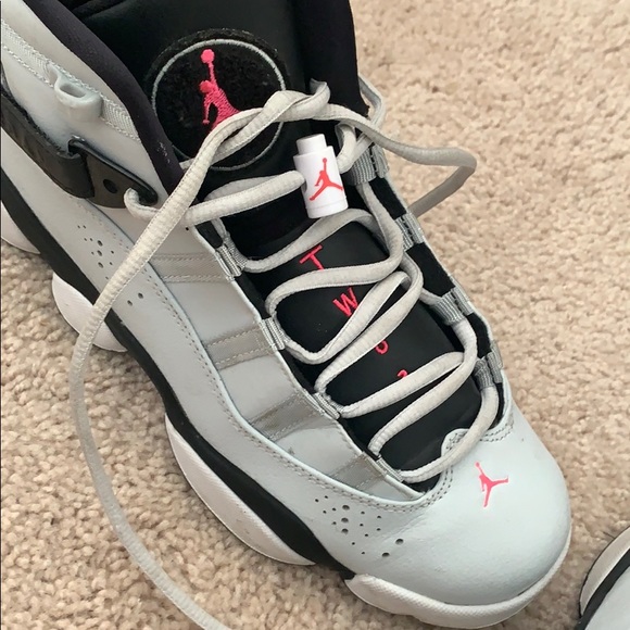 Air Jordan Kids - Picture 3 of 4